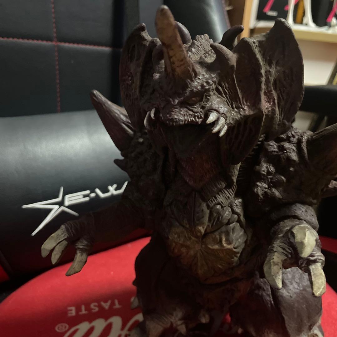 怪獣レトロ　裏蓋無し