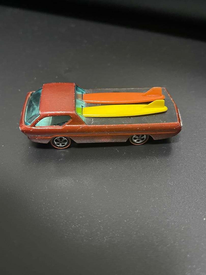 ミニカー Hot wheels Redline Deora