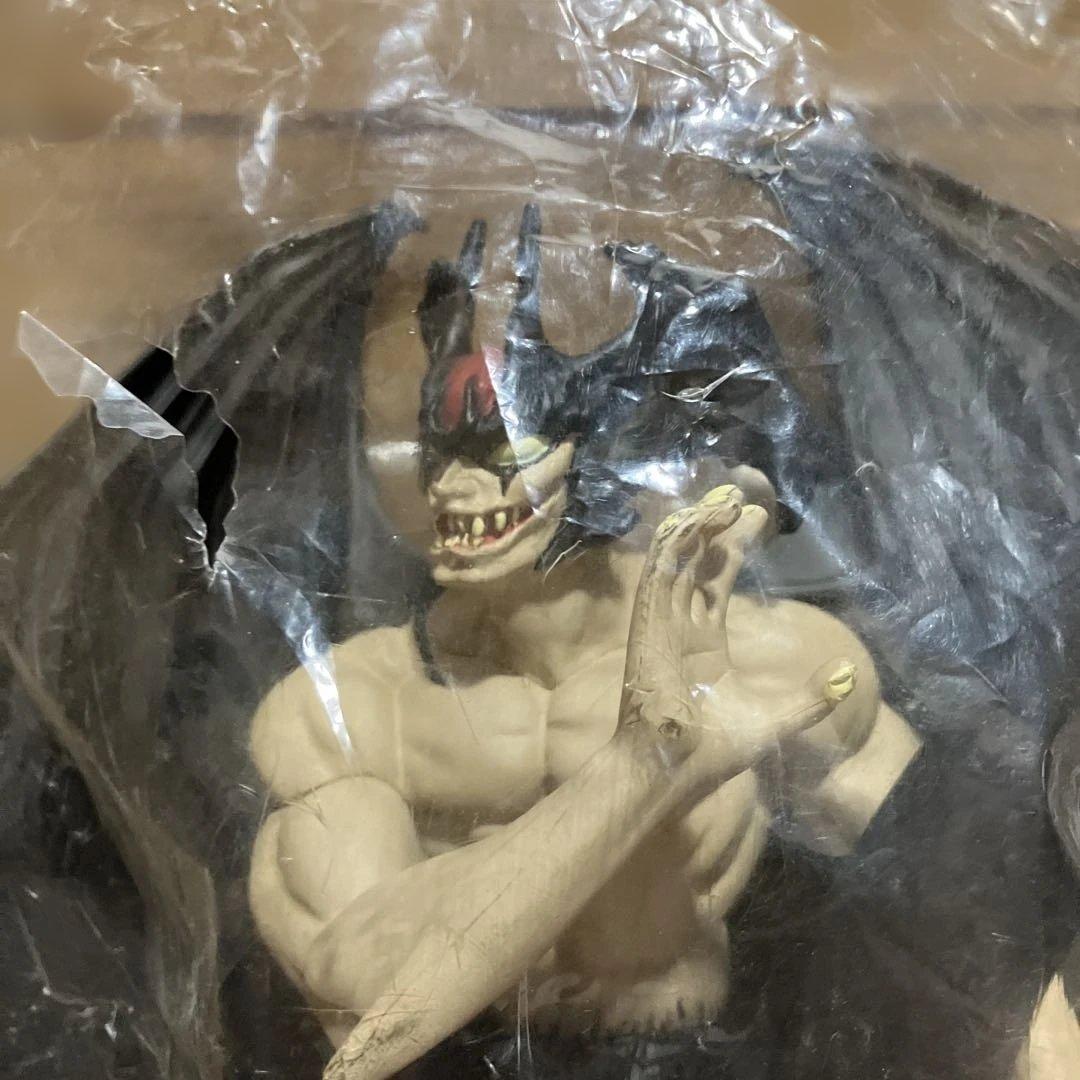 デビルマンフィギュア2体＆フレーム2個