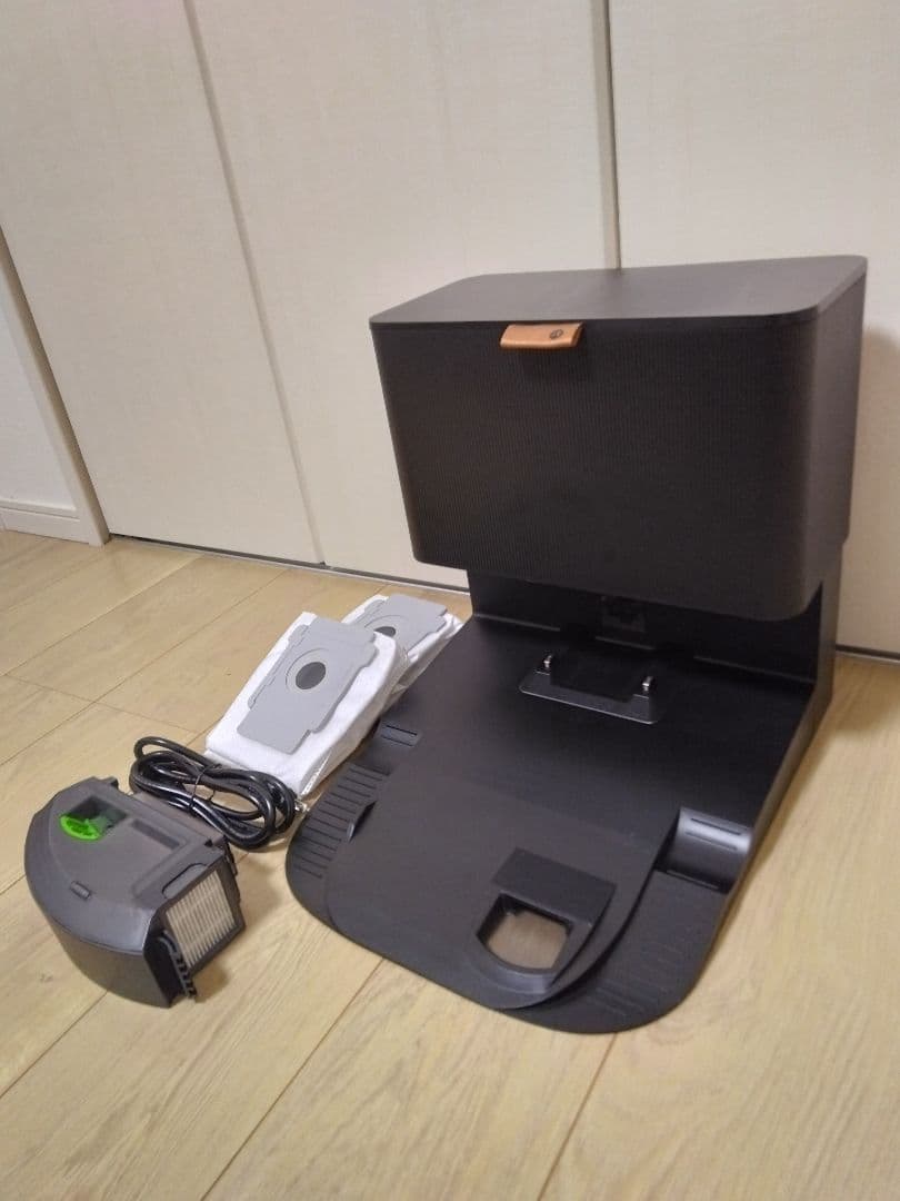 【使用半年】ルンバij用クリーンベース&専用ダストボックス、新品紙パックセット