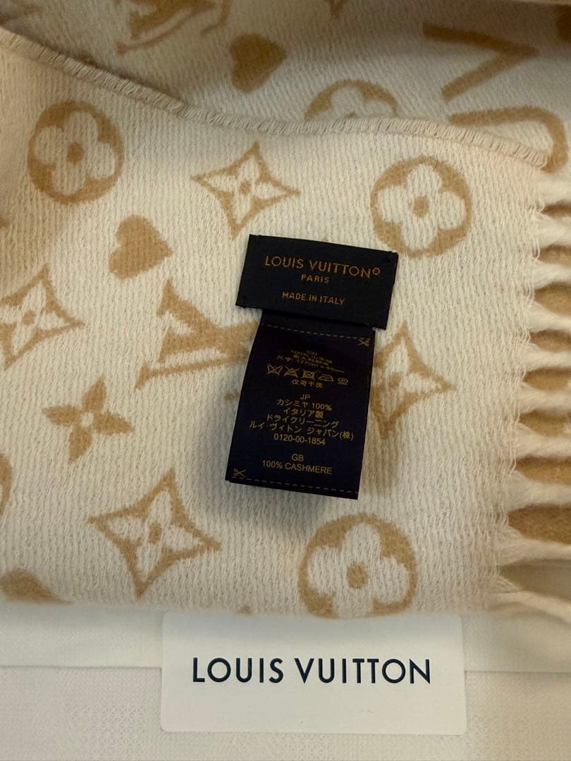 ルイヴィトン マフラー 新品未使用箱付き