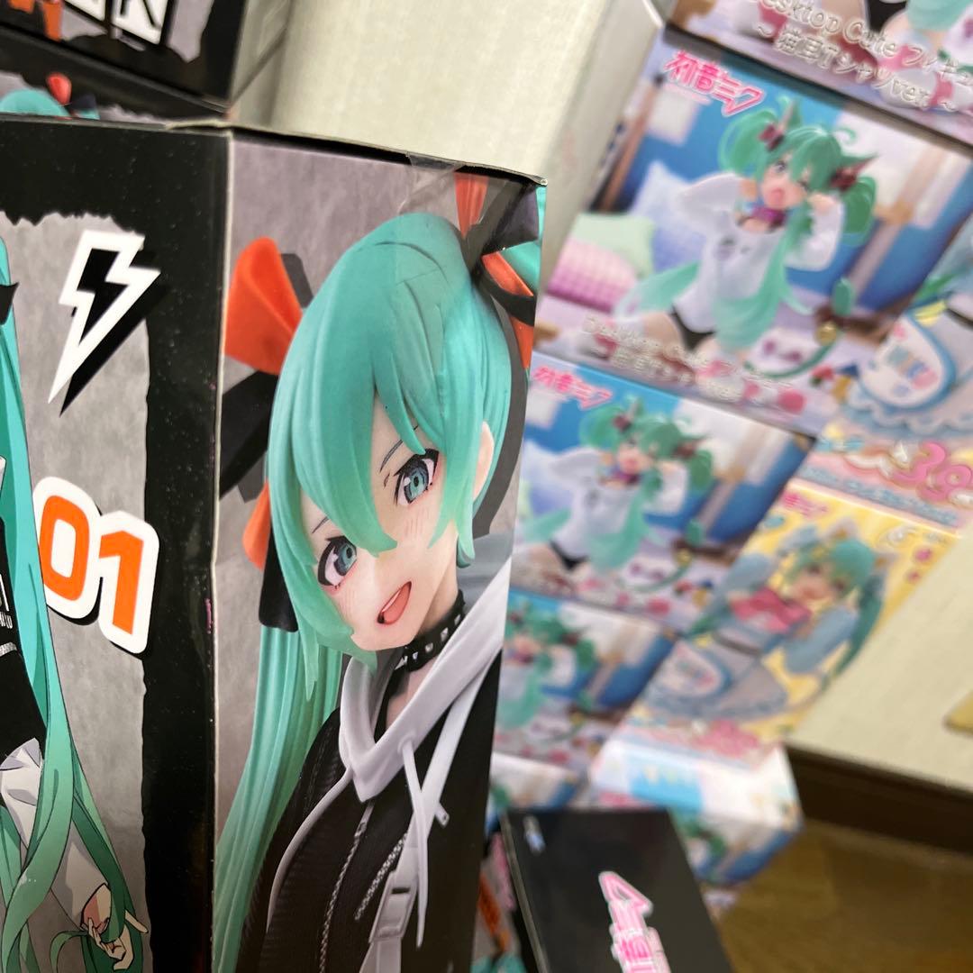 初音ミク ～猫耳Tシャツver.～ Fahionフィギュア パンク ファンシー