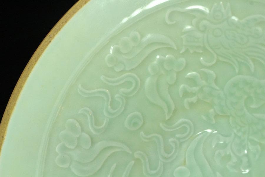 中国美術 青白磁 陽刻 鳳紋 碗 φ20cm(K-LC194)