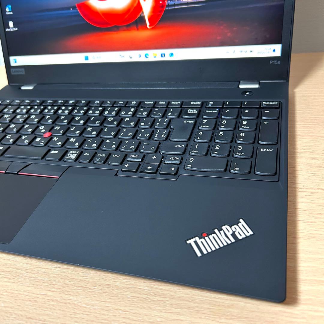 Lenovo ThinkPad P15s Gen2 i7 16GB 第11世代