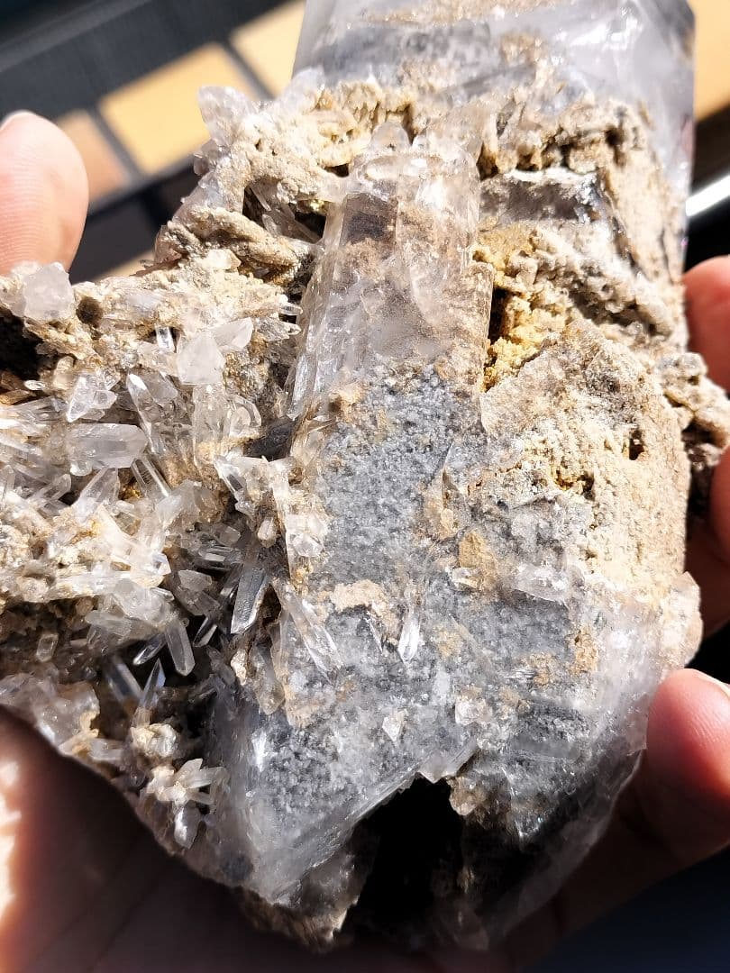 【早いもの勝ち超特価】ブルーザギマウンテンクォーツ　古く珍しいタイプ