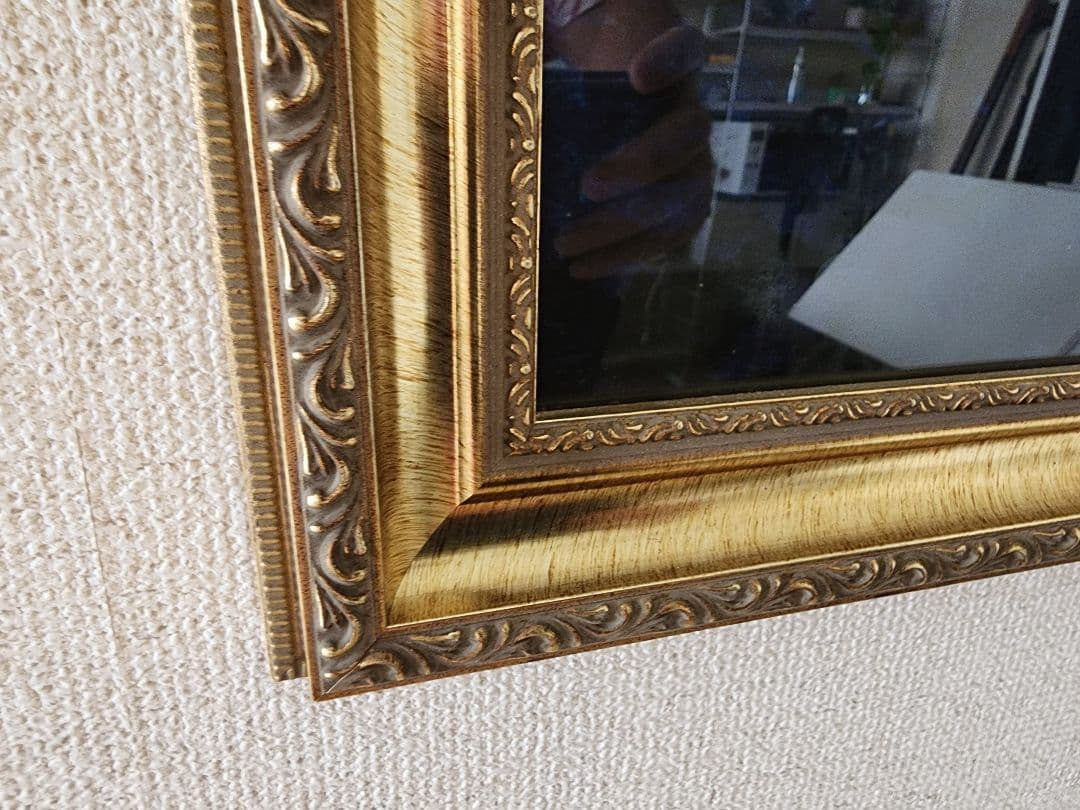 天使の絵画 金色のフレーム付き