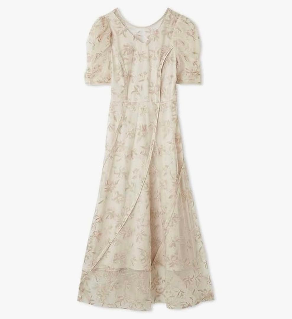 Lily Brown リリーブラウン　チュール刺繍ドレス