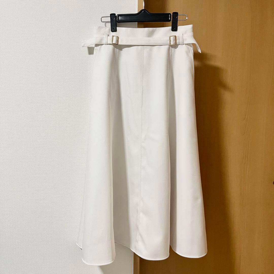 アナイ　ブライトツイルダブルバックル スカート 38 ホワイト　ANAYI