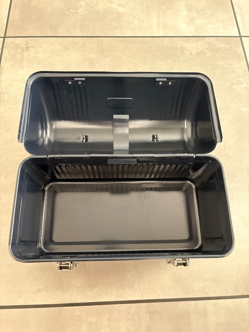 値下げ　希少価値廃盤ネイビー色　STANLEY クラシックランチボックス9.4ℓ