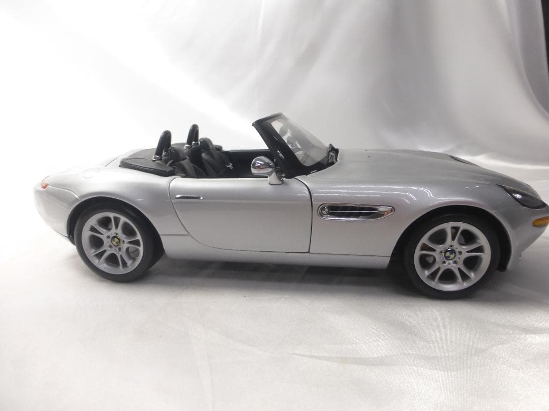 1/18 ダイキャストカー BMWディーラー限定販売　007 BMW Z8