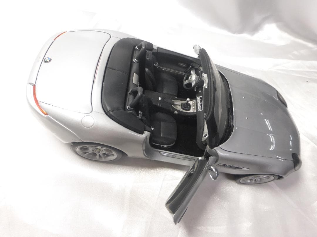 1/18 ダイキャストカー BMWディーラー限定販売　007 BMW Z8