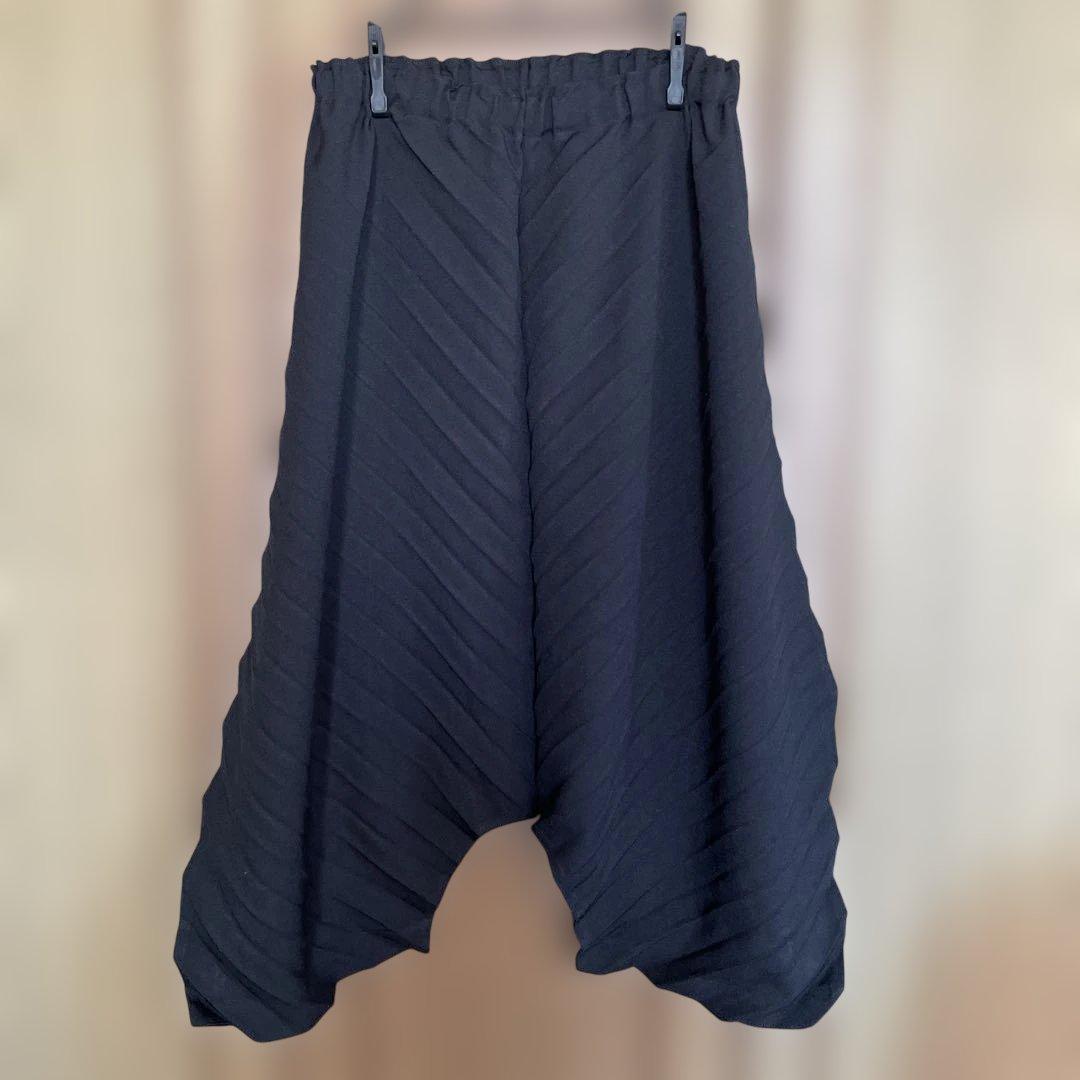 ISSEY MIYAKE me 黒 サルエルパンツ