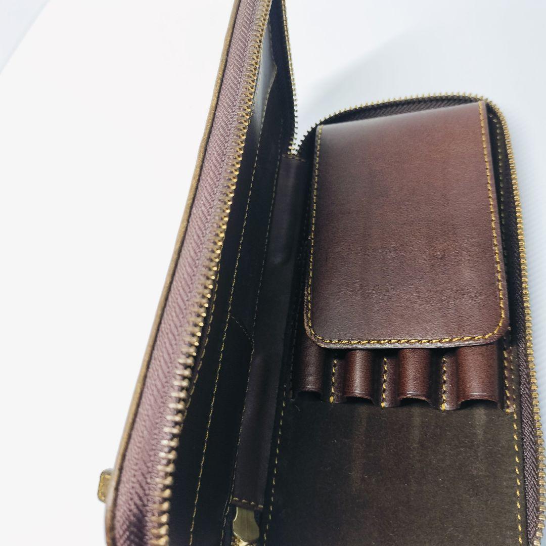 バハギア ペンケース ラウンドジップ プエブロレザー 4本差し