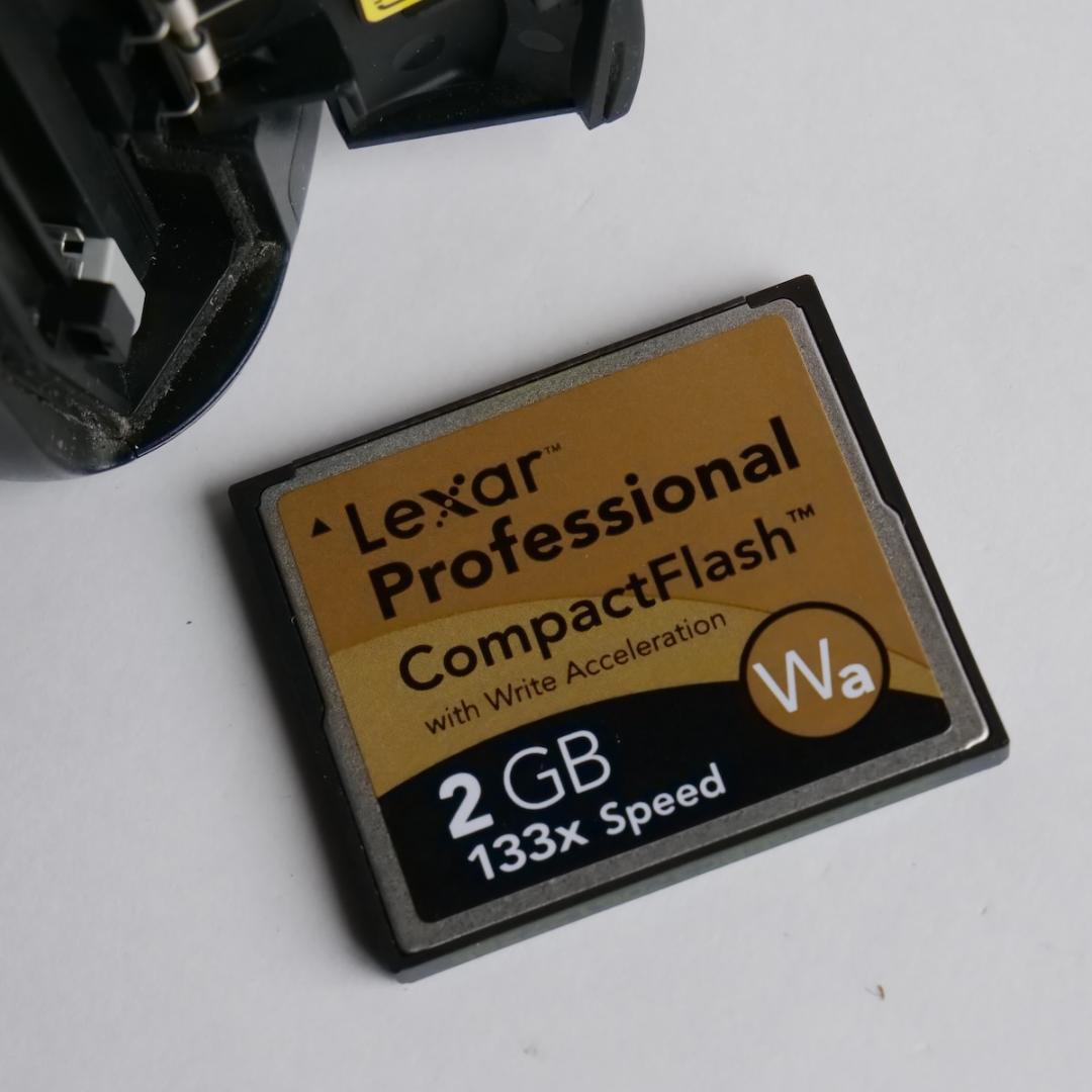 ニコン Nikon D700 ボディ FX デジタル一眼レフ 付属品多数 美品