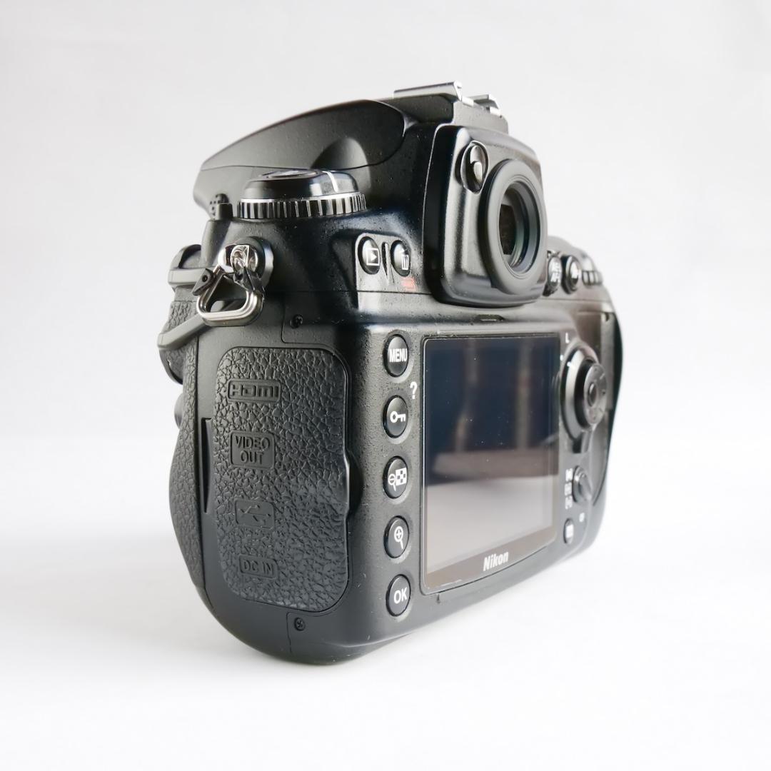 ニコン Nikon D700 ボディ FX デジタル一眼レフ 付属品多数 美品