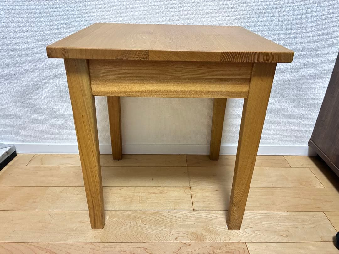 無印良品 タモ材 ベッドサイドテーブル