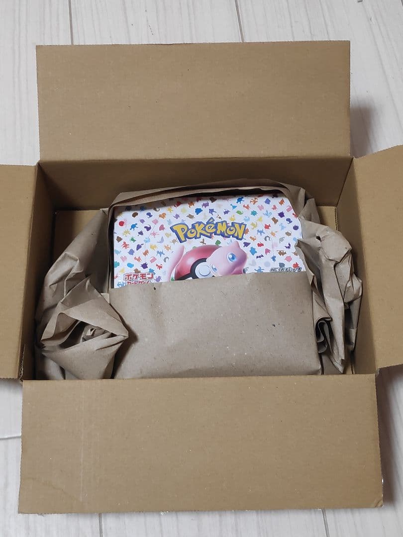 ポケカ 151 BOX  シュリンク付き ポケセン産
ポケセン