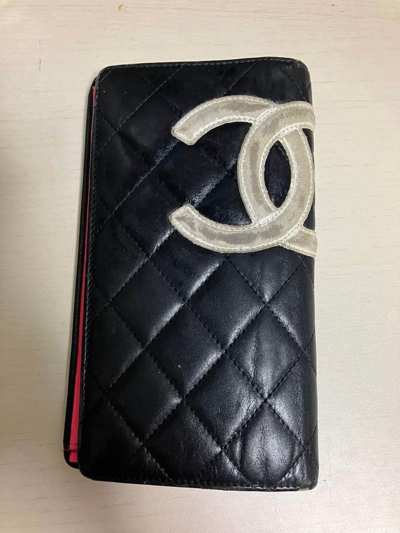 CHANEL ブラックレザー 二つ折り財布