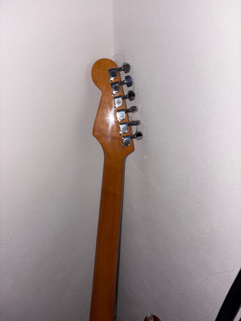 エレキギター メタリックレッド 3ピックアップ