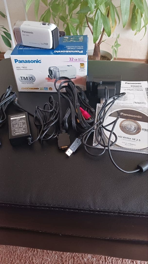 Panasonic HDC-TM35 ビデオカメラ 本体アクセサリー