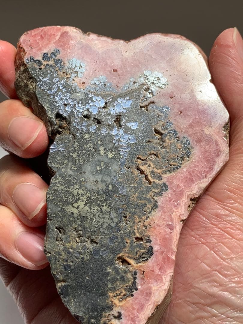 菱マンガン鉱　ロードクロサイト　インカローズ　国産　パイライト　根付　恋愛　水石