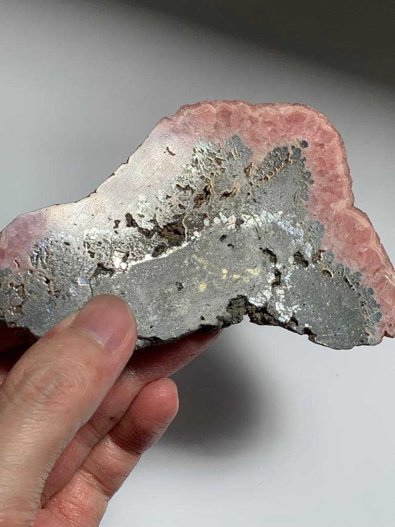 菱マンガン鉱　ロードクロサイト　インカローズ　国産　パイライト　根付　恋愛　水石