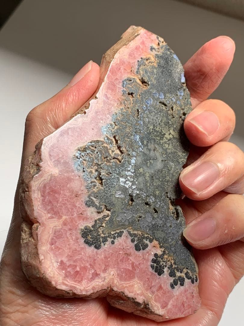 菱マンガン鉱　ロードクロサイト　インカローズ　国産　パイライト　根付　恋愛　水石