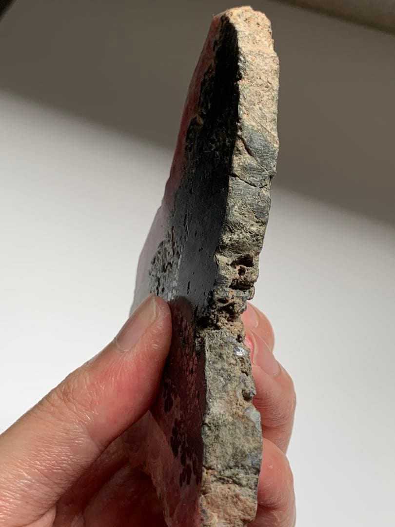 菱マンガン鉱　ロードクロサイト　インカローズ　国産　パイライト　根付　恋愛　水石