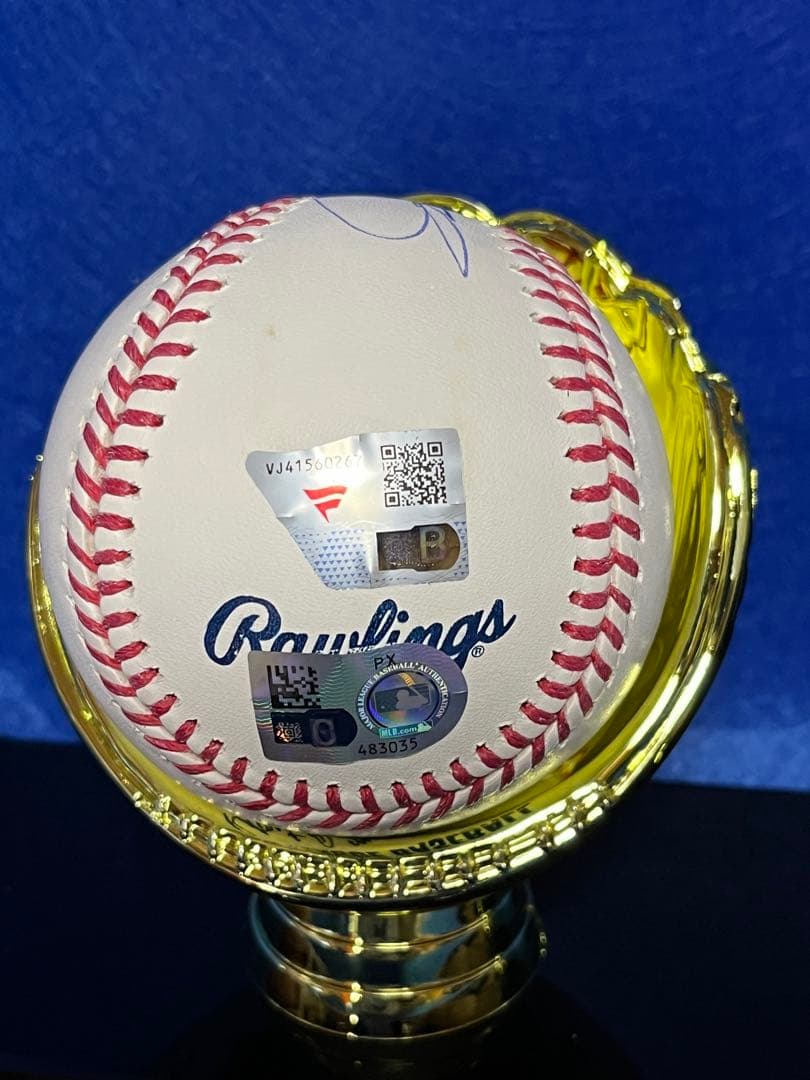 山本由伸　佐々木朗希直筆サインボール