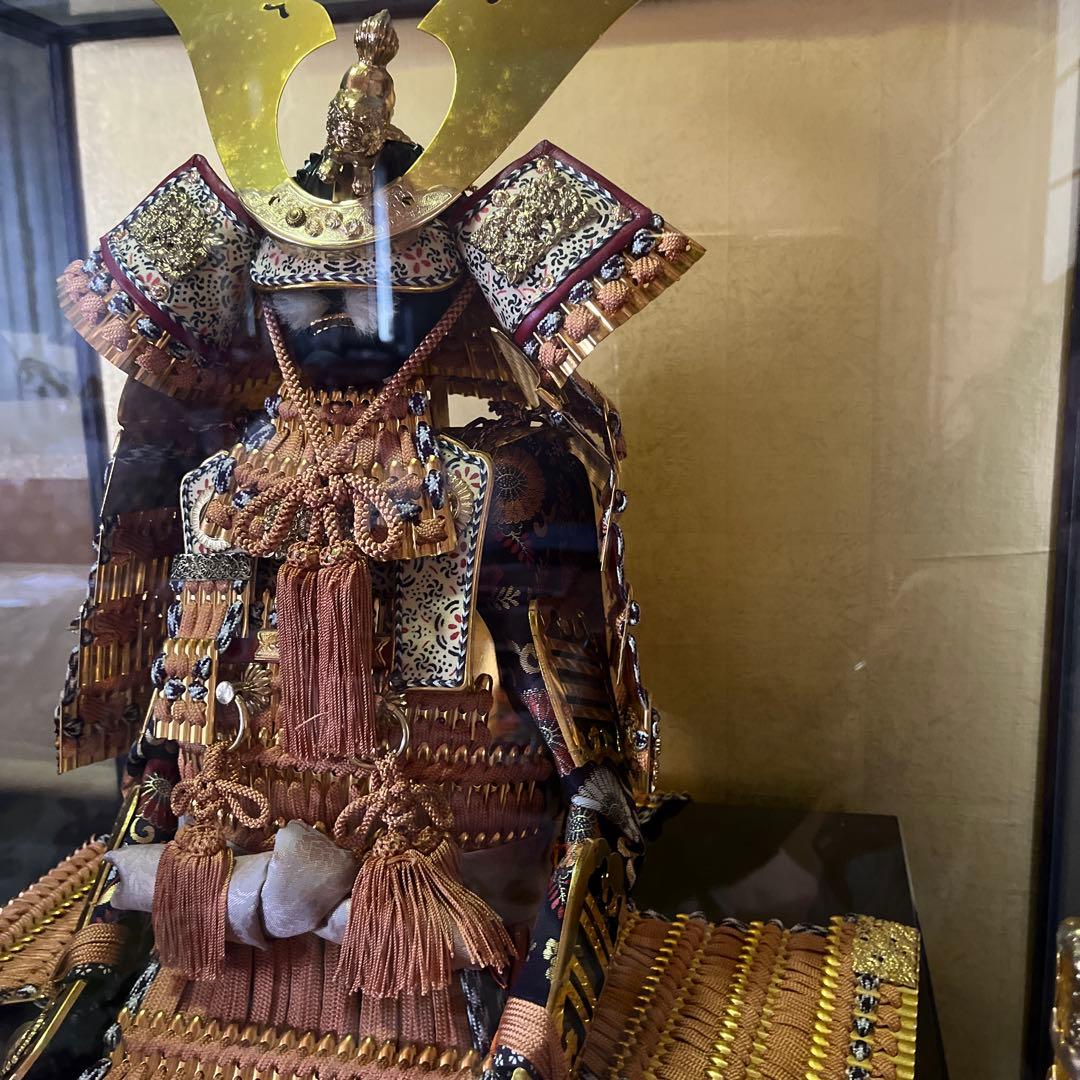 古代武士人形 精巧な鎧付き