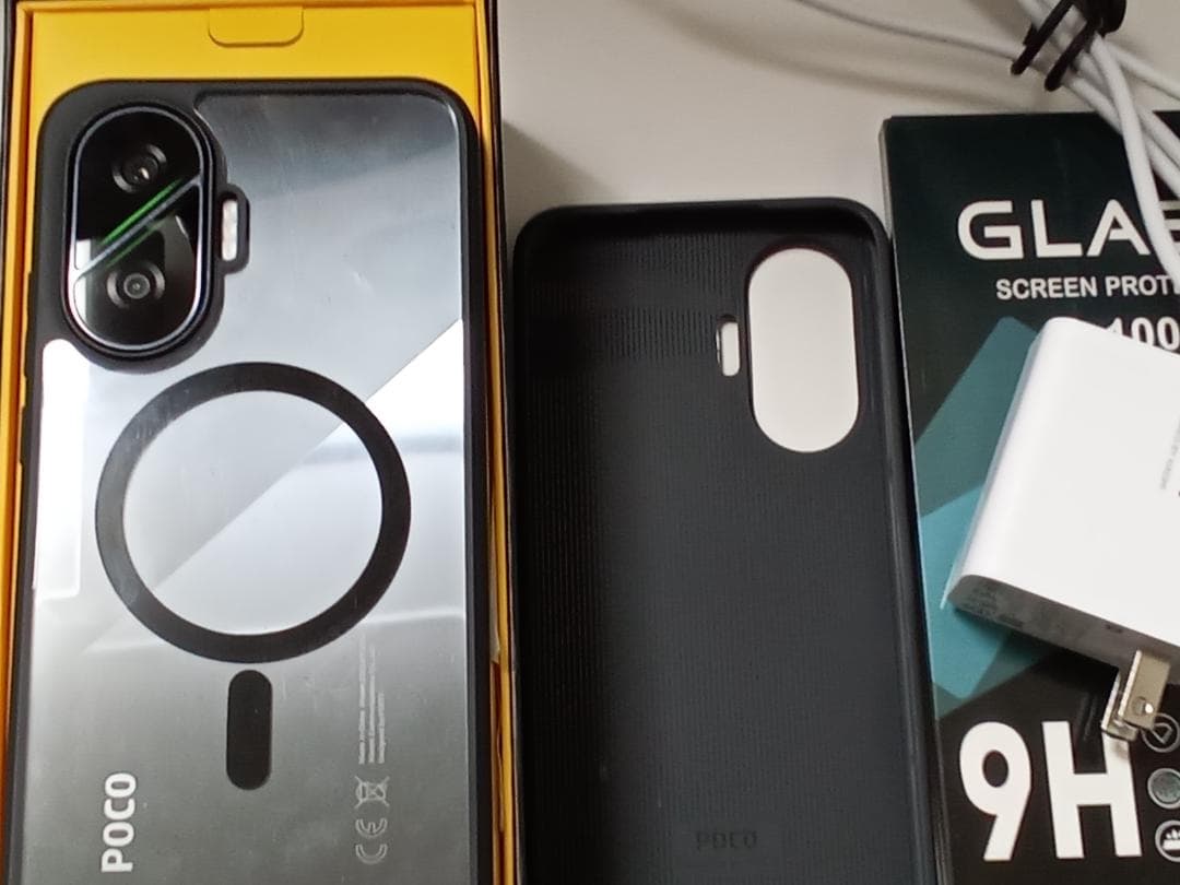 POCO F7 256GB + 8GB RAM 本体　おまけ付き