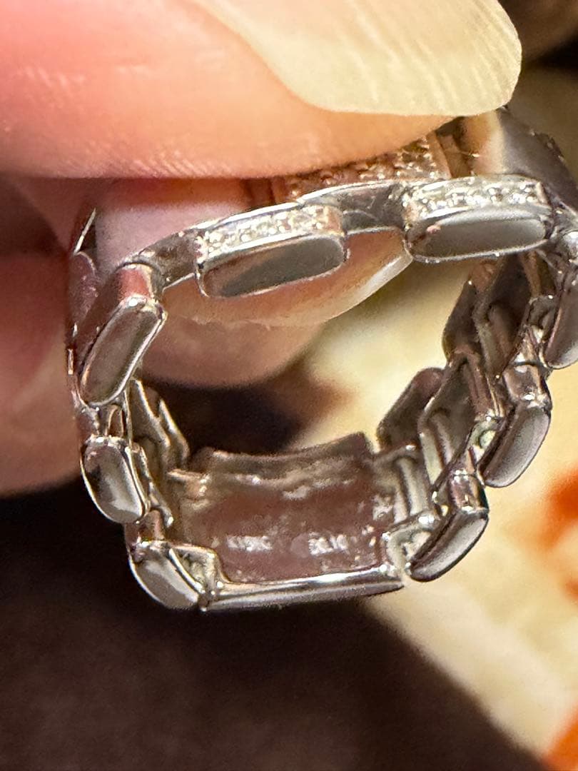 K18WG ダイヤ付きベルト調デザインリング　11号