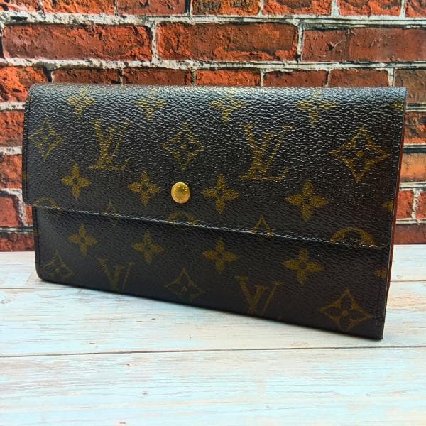 ルイヴィトン 長財布 インターナショナル 三つ折り モノグラム　0064