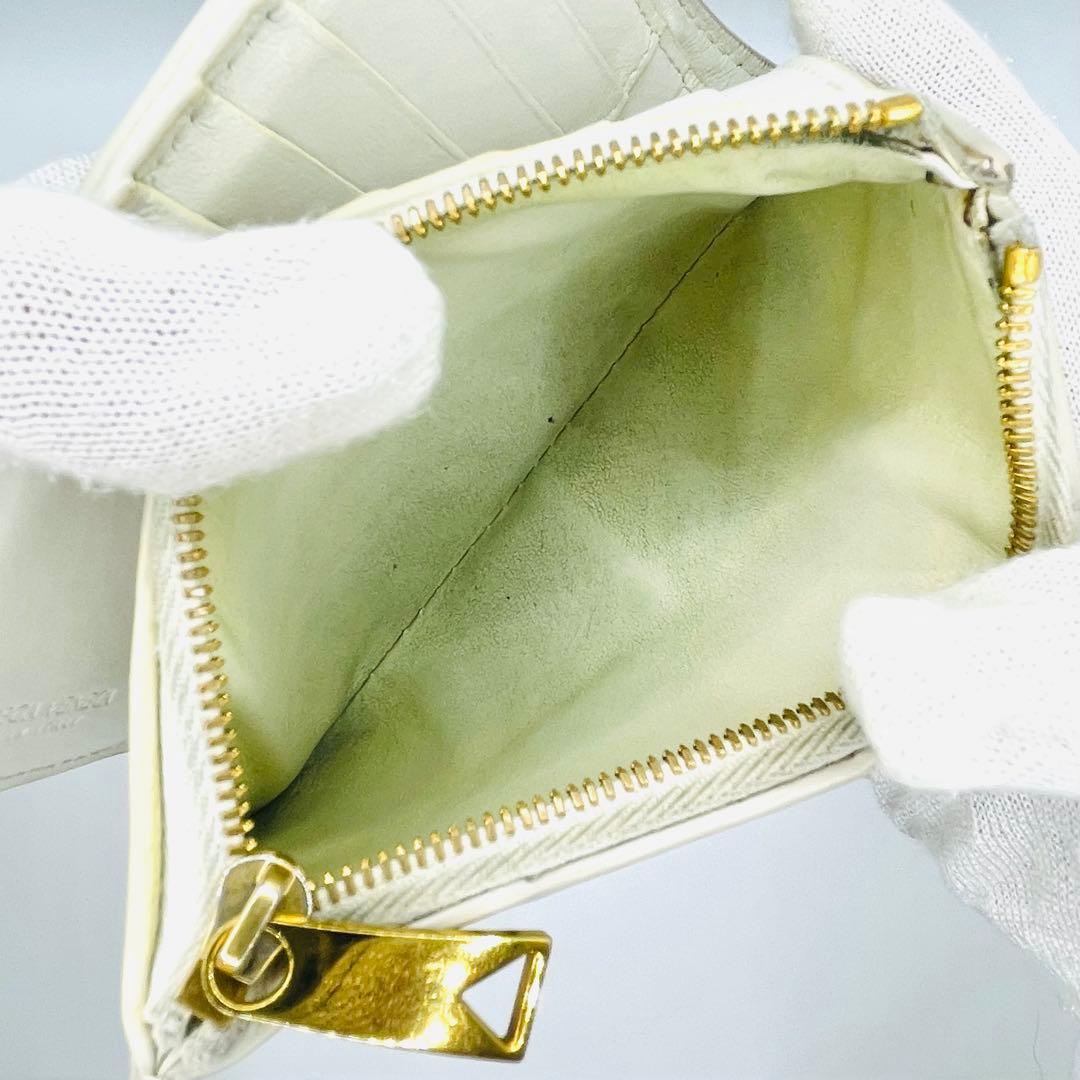 良品◇現行 ボッテガヴェネタ 二つ折り財布 ホワイト コンパクトウォレット