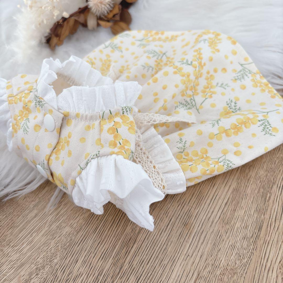 ハンドメイド　ミモザ柄フリル付き立ち襟前開きワンピース　犬服