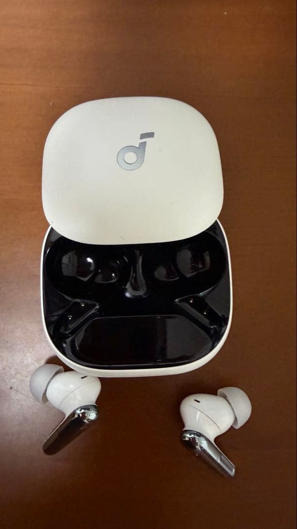 Anker Soundcore Liberty 4 pro ホワイト