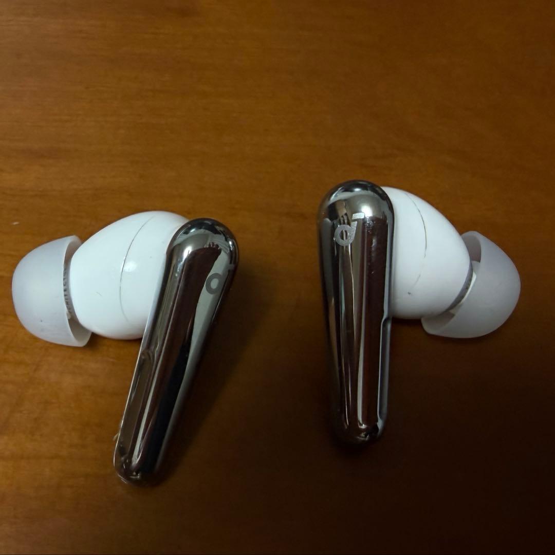 Anker Soundcore Liberty 4 pro ホワイト