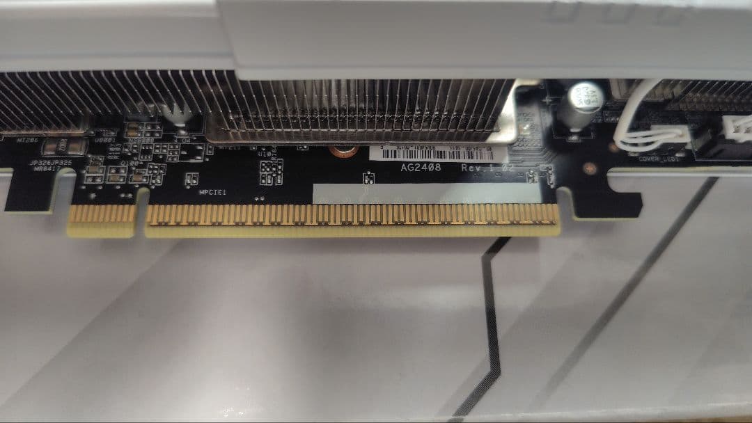 グラフィックボード・グラボ・ビデオカード ASRock Radeon RX 9060 XT 16GB