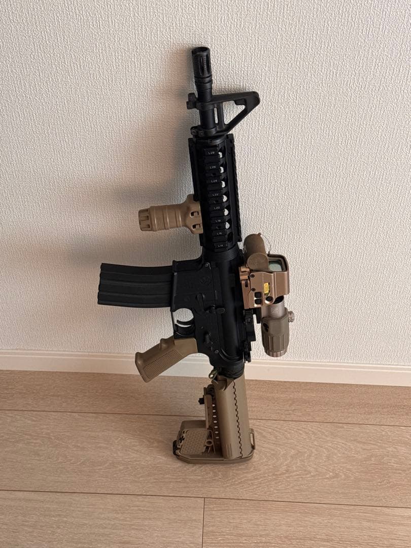 【お得セット！】東京マルイ 次世代電動ガン M4 CQB-R