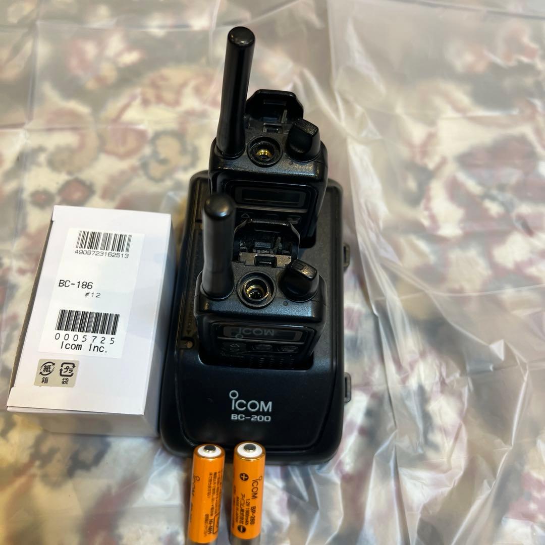 ICOM アイコム IC-4300 2個 BC-200/186 1個　セット