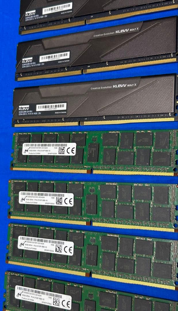 デスクトップ用メモリ DDR4 16GB x13枚