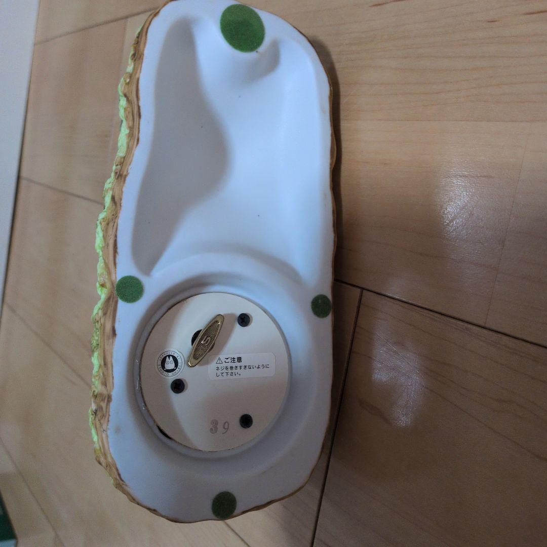 ジブリ作品となりのトトロオルゴール置物。