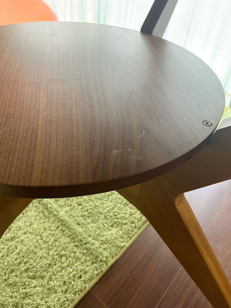 ニトリ　リビングダイニングテーブル（リラックスワイド110円形WN）