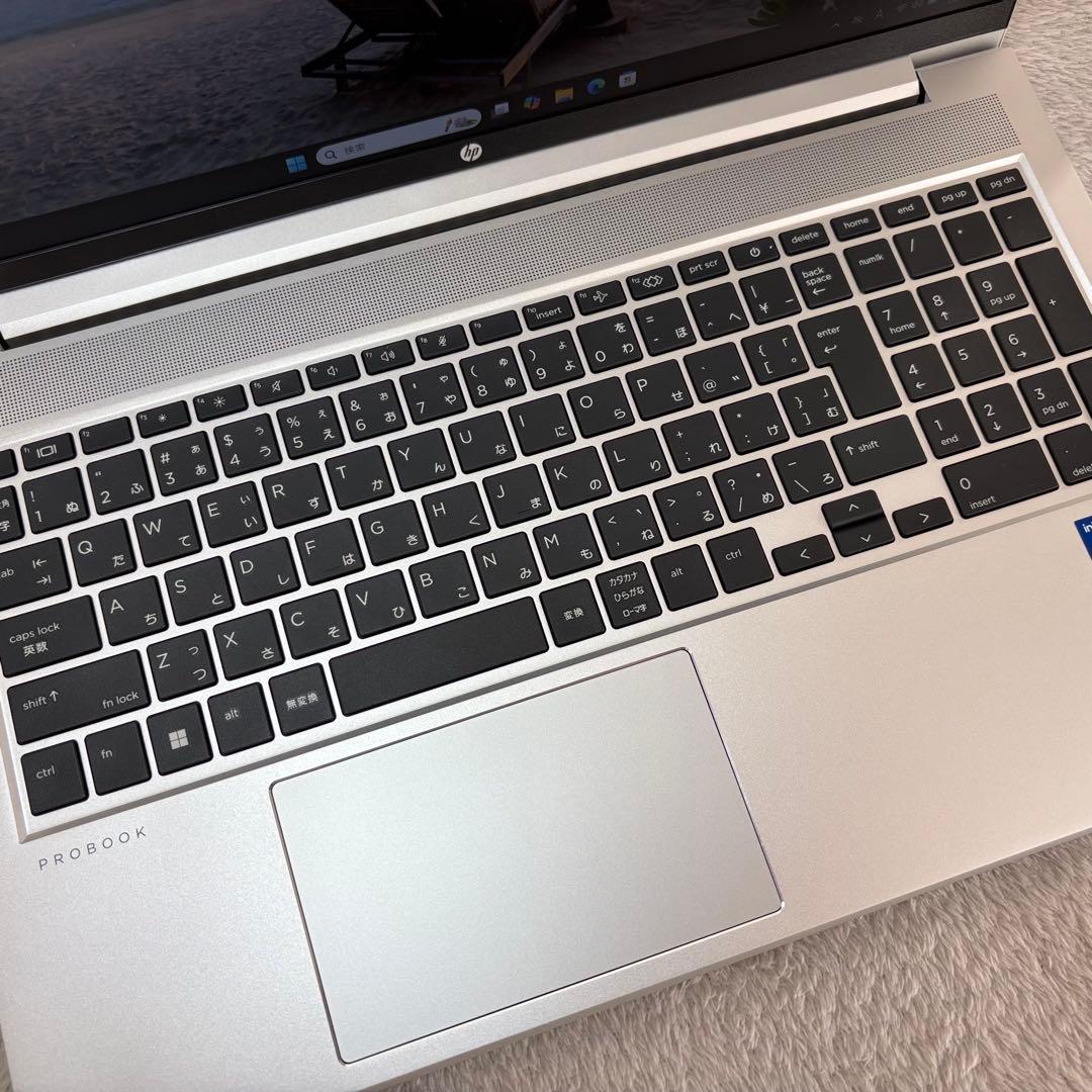 超美品HP ProBook 12世代 i7 高級軽型ノートPC 32GB 512