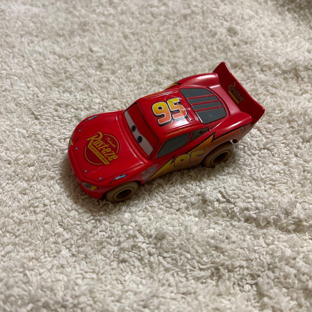 カーズトミカ　マックイーン　ダートタイプ