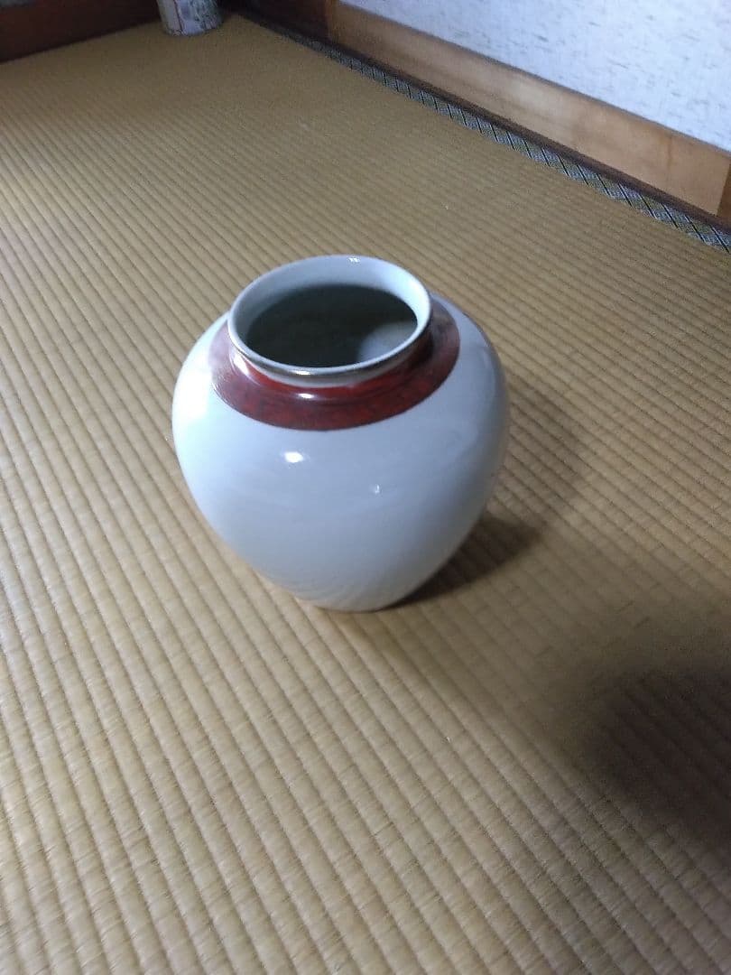 赤絵の花と鳥の水指