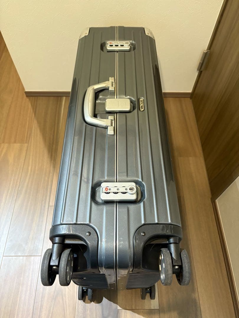 RIMOWA グレー キャリーケース