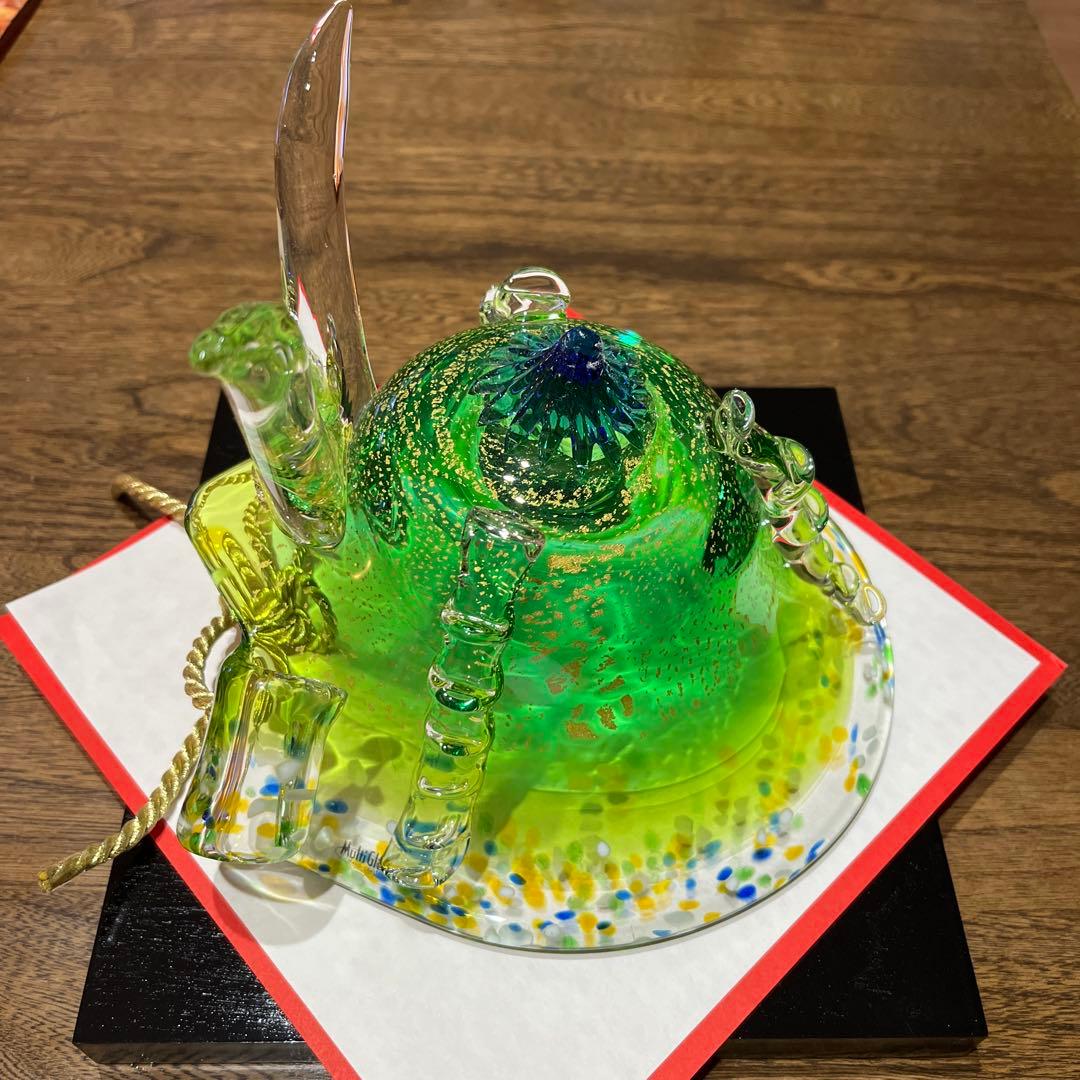 義山飾り兜　ガラス装飾品