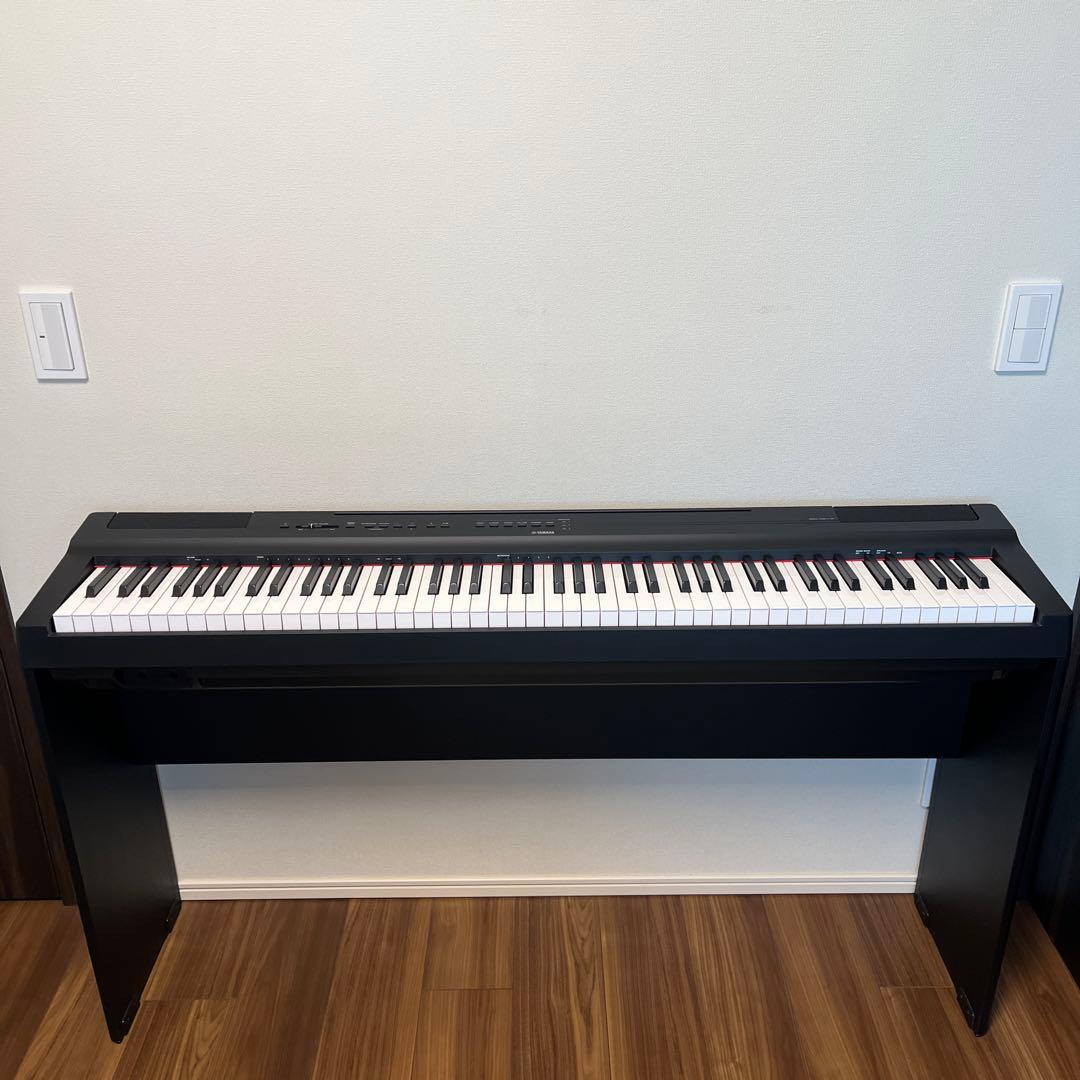ヤマハ　デジタルピアノ p125 黒