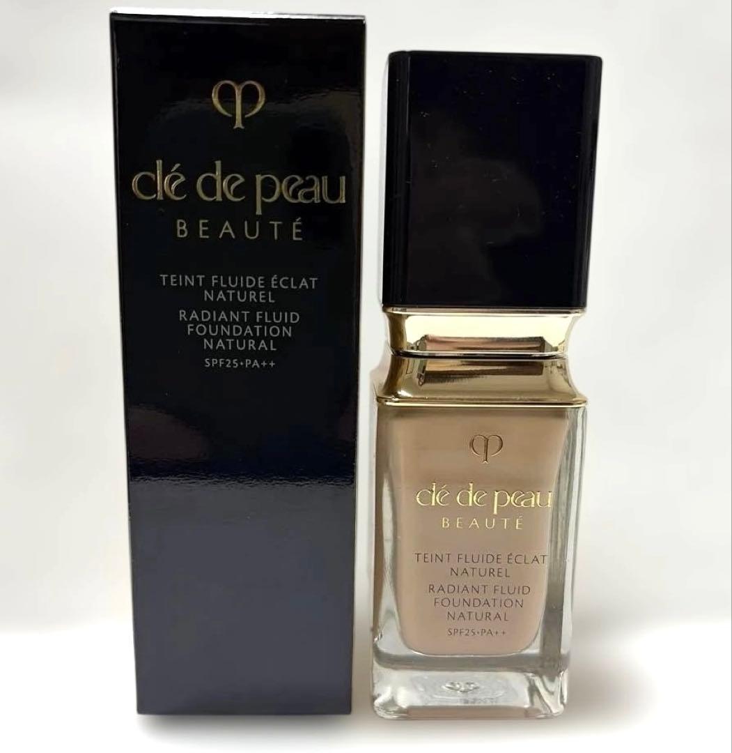 クレドポーボーテ タンフリュイドエクラ ナチュレル オークル10